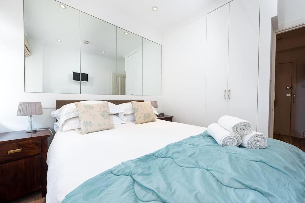 Chic Apartment - Fabulous Central Location In Zone 1 런던 외부 사진