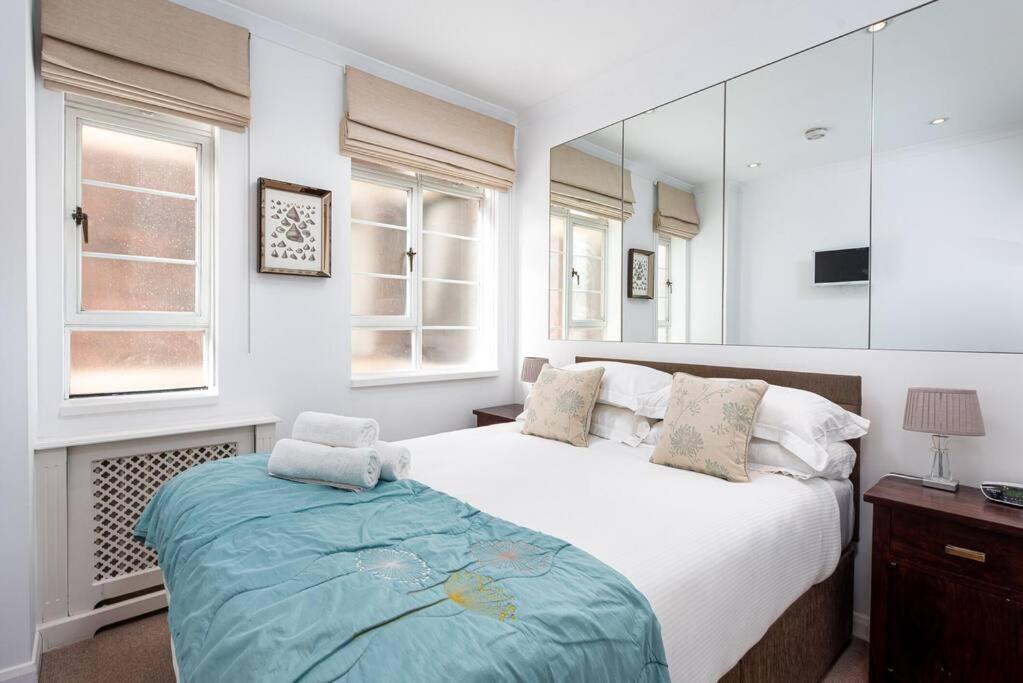 Chic Apartment - Fabulous Central Location In Zone 1 런던 외부 사진