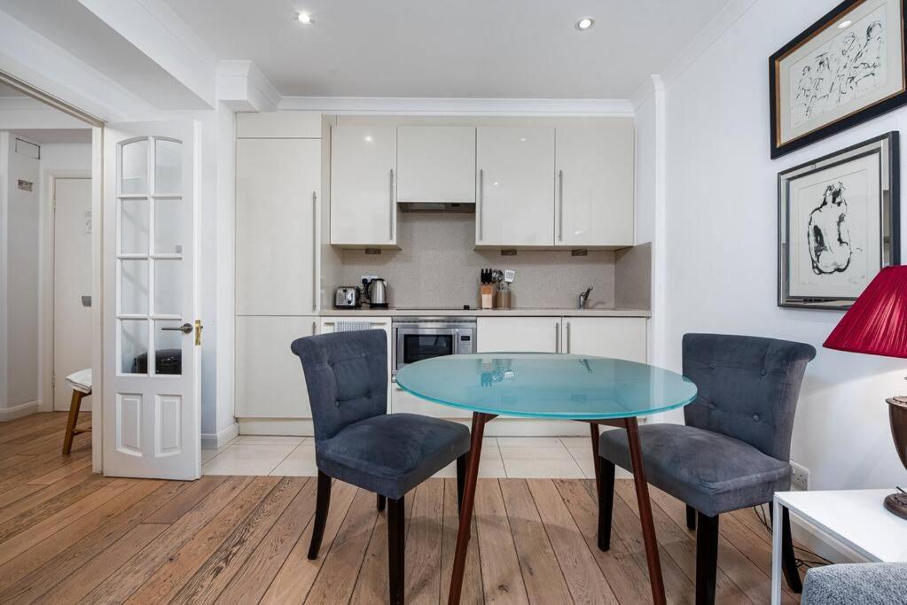 Chic Apartment - Fabulous Central Location In Zone 1 런던 외부 사진